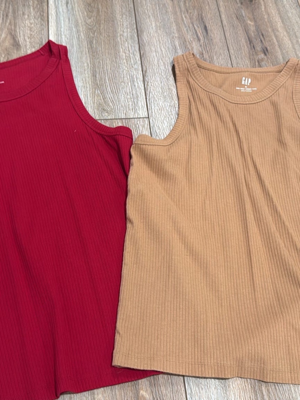 GAP Ribbed Tank Pair in Red and Camel